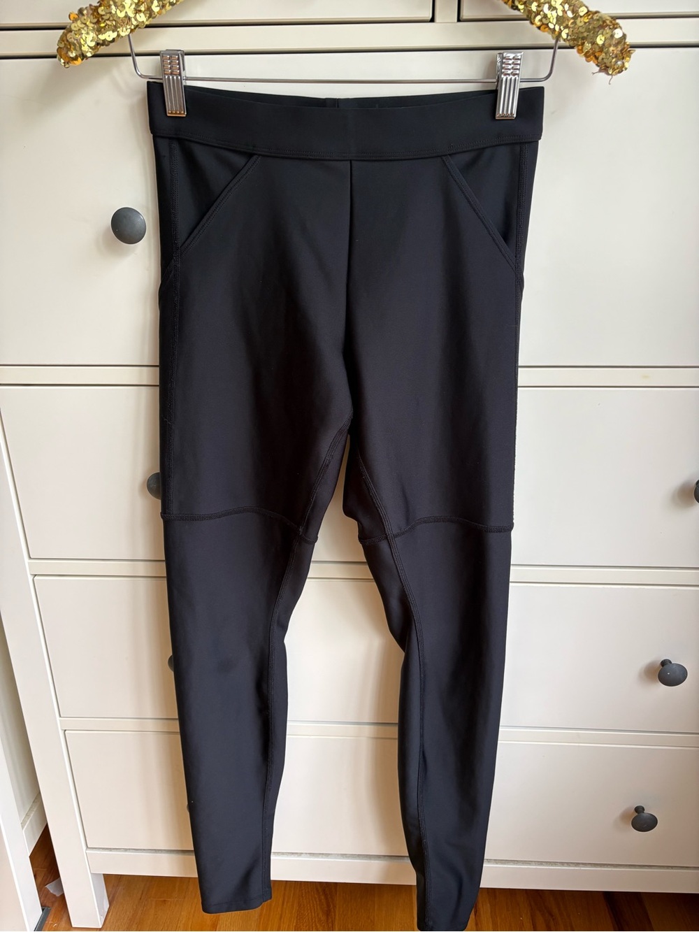 Alo Yoga High Waist 4 Pocket Utility Legging Black Sz Medium - Picture 3 of 8